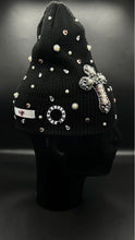 Charger l&#39;image dans la galerie, 🖤 ZLAK ATTITUDE – Black Royal Pearl Beanie
