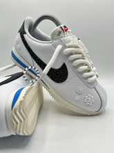 Charger l&#39;image dans la galerie, Nike Cortez Custom – Flower Pearl Edition
