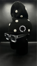 Charger l'image dans la galerie, Bonnet Noir Perlé à Silhouette Haute
